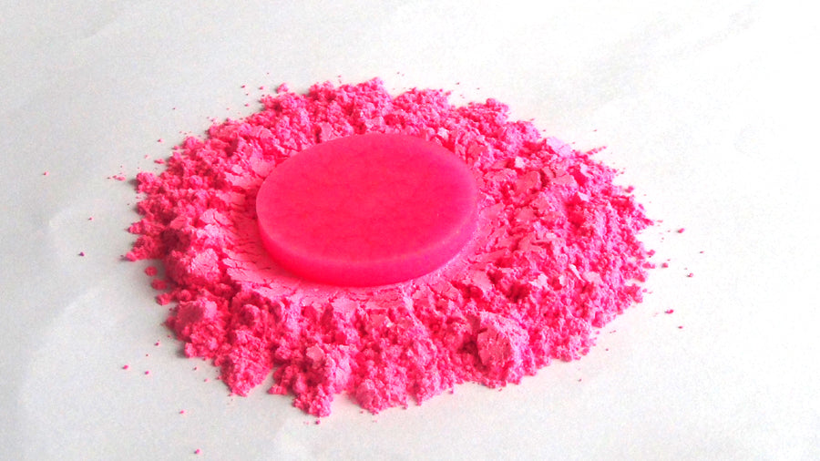 Hot Pink Pearl Pigment - 10gms Bestow Charms
